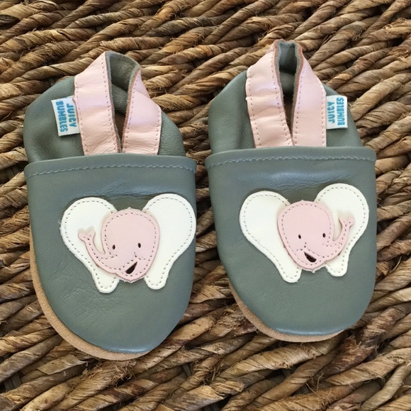 Juicy Bumbles shoes. NWOT. Gray w/pink elephants. Soft leather. Size 12-18m - Picture 1 of 4